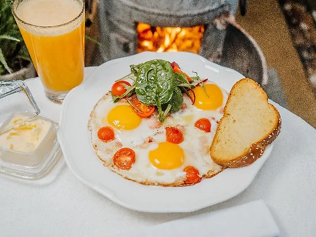 Яєчня з почеревиною