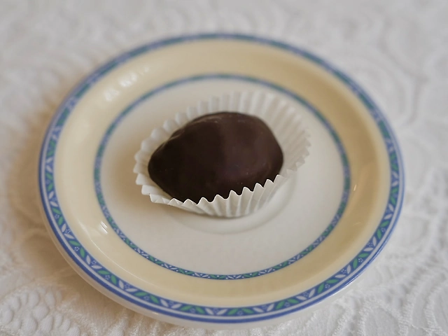 Цукерка "чорнослив  у шоколаді"