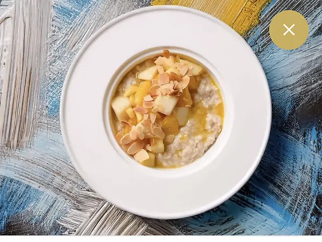 Вівсяна каша солодка з фруктами