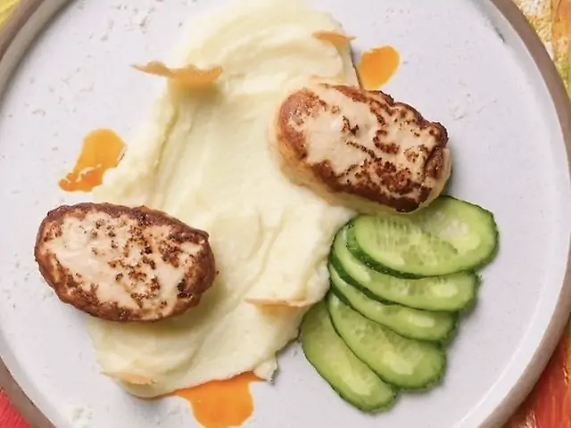Курячі котлетки з пюре