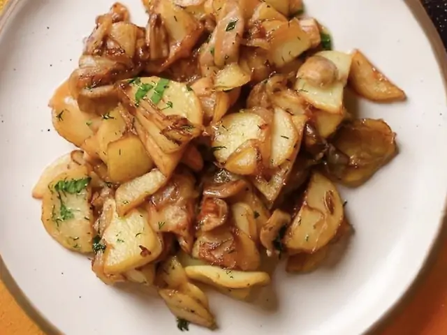 Картопля смажена з грибами