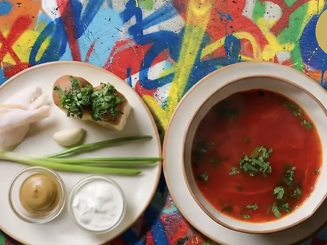 Борщ по-бесарабські