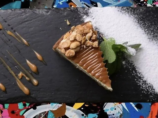 Чізкейк класичний. Фундук/ солона карамель