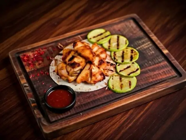 Шашлик з філе стегна курча