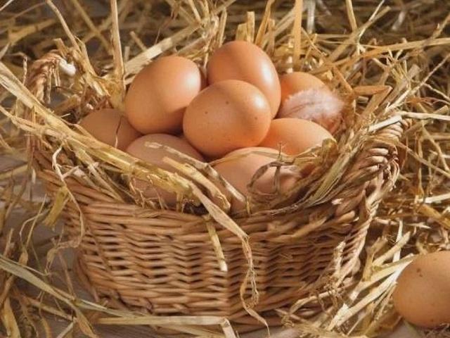 Яйца куриные деревенские