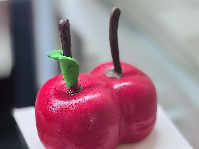 Корпусна черешня