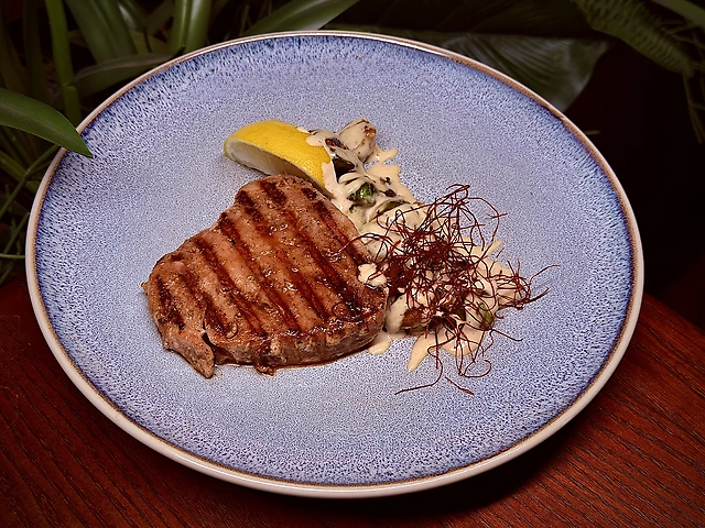 Стейк тунця