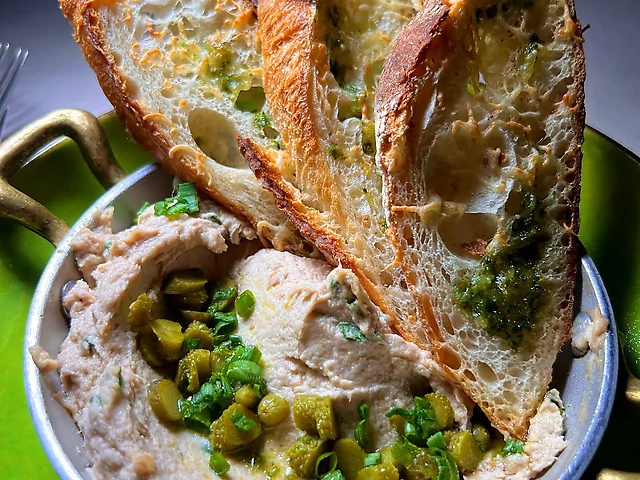 Рієт із макрелі