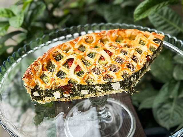 Пиріг зі шпинатом та бринзою