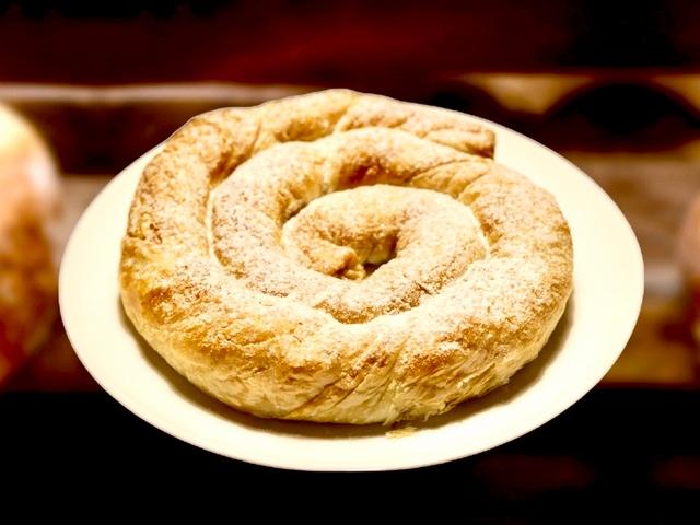Молдавская вертута с яблоком (сладкая)