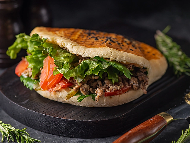 Донер  з телятиною