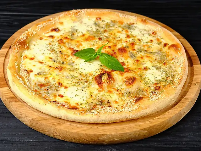 Піца 6 сирів