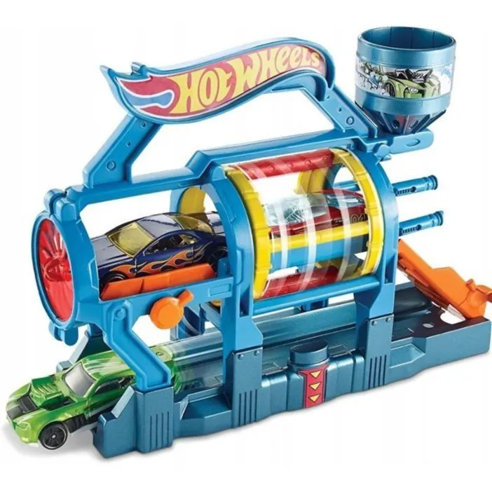 Ігровий набір-трансформер "Пригоди в місті" Hot Wheels (в ас.)