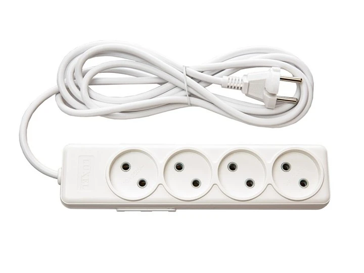 Удлинитель на 4 разъема 3м Aura Luxel, шт